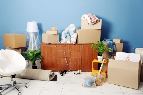 Removal truck hire service for homes in Colliers Wood