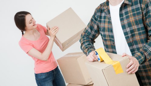 Flat and apartment moving support in Colliers Wood