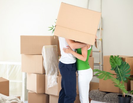 Local removal van service planning a move near Colliers Wood